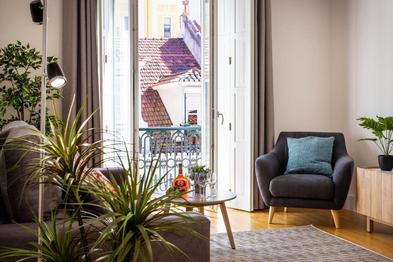 Amazing 1Bdr Apartment In Chiado By Lovelystay Лиссабон Экстерьер фото