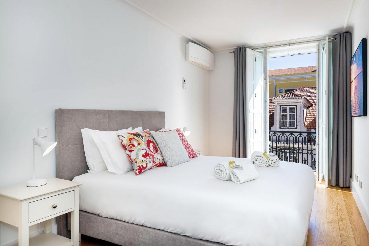 Amazing 1Bdr Apartment In Chiado By Lovelystay Лиссабон Экстерьер фото