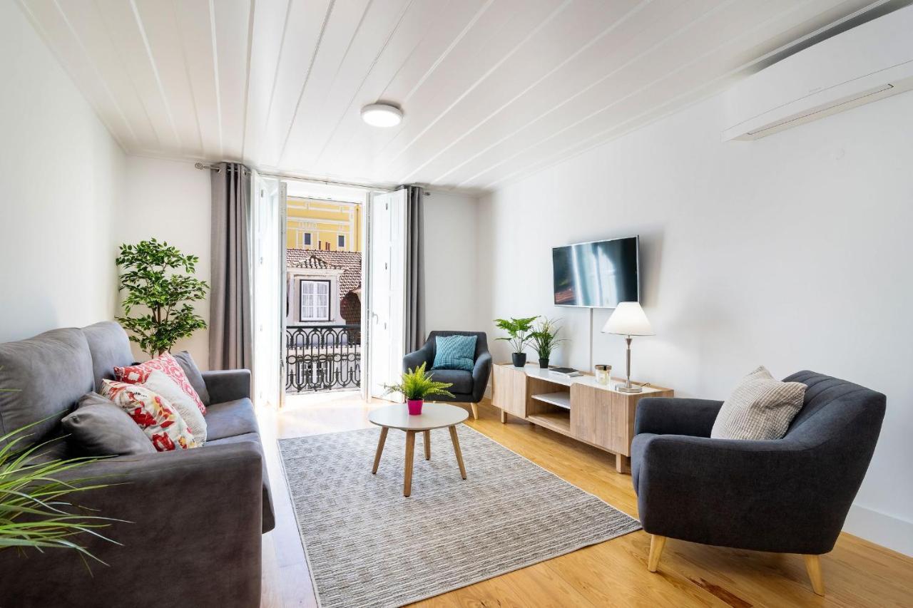 Amazing 1Bdr Apartment In Chiado By Lovelystay Лиссабон Экстерьер фото